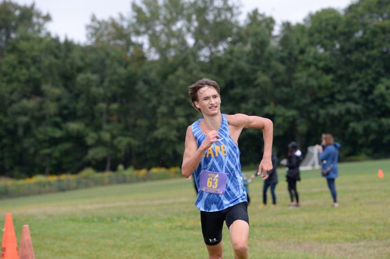 Dylan Harp of Cape pushes to a time of 17:26.