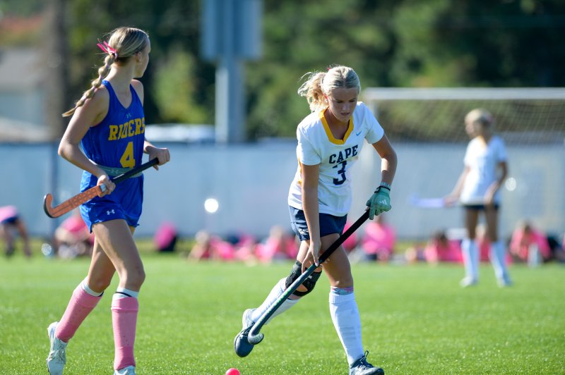 Emmilyn Swope attacks the goal cage.