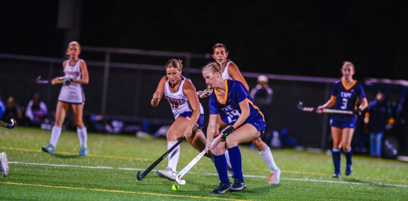Ellen Ramsey controls the ball.