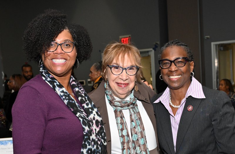 Enjoying the event are (l-r) Chanta Wilkinson, Sarah Gilmour and Dana Paskins.
