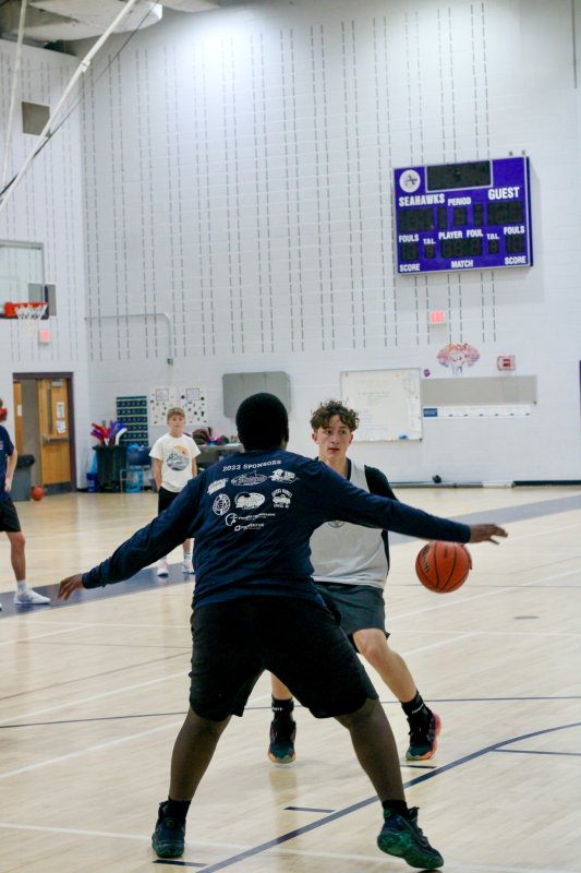 Senior Tate Sickler controls the ball on the perimeter.