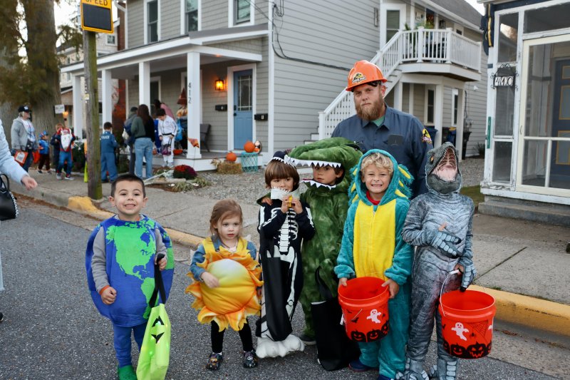 These folks are excited to visit Kings Highway every Halloween. Shown are (l-r) Jace Beaver, Layla Beaver, Henley Phillips, Colson Phillips, Saylor McKinney and Sawyer McKinney. Cory McKinney is standing behind them.