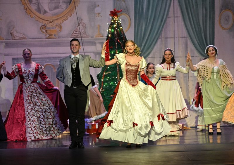 Dancing after the party scene are (l-r) Helena Zimmer, Kole Loftin, Olivia Conaway, Caitlin Goodhue and Emma Randazzo.