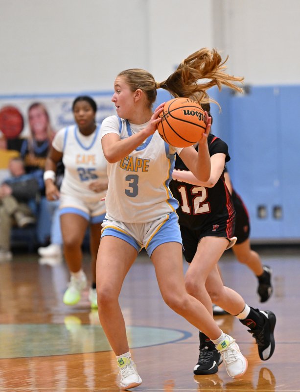 Cape junior Mairead Rishko looks to pass inside to Amalia Fruchtman.