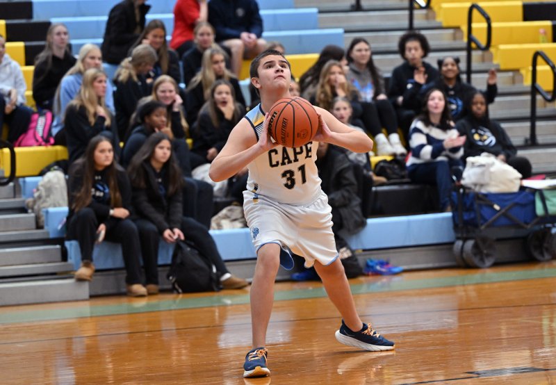 Cape freshman Julian Puente lines up a shot.