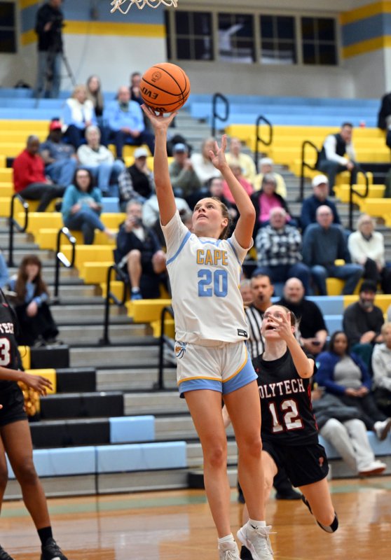 Cape junior Ally Diehl adds a deuce.