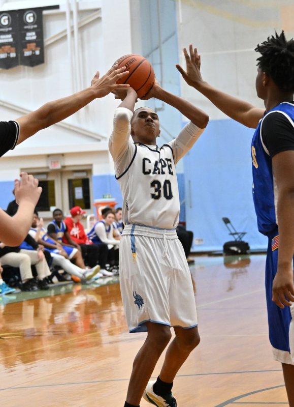 Cape senior Zane Richardson shoots the rock.