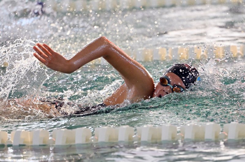 Cape junior Angie McCarthy swims the 100 free.