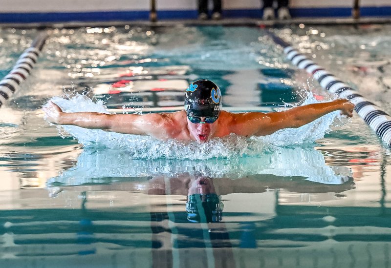 Senior Brooks Leonhartt swims the 200 individual medley.