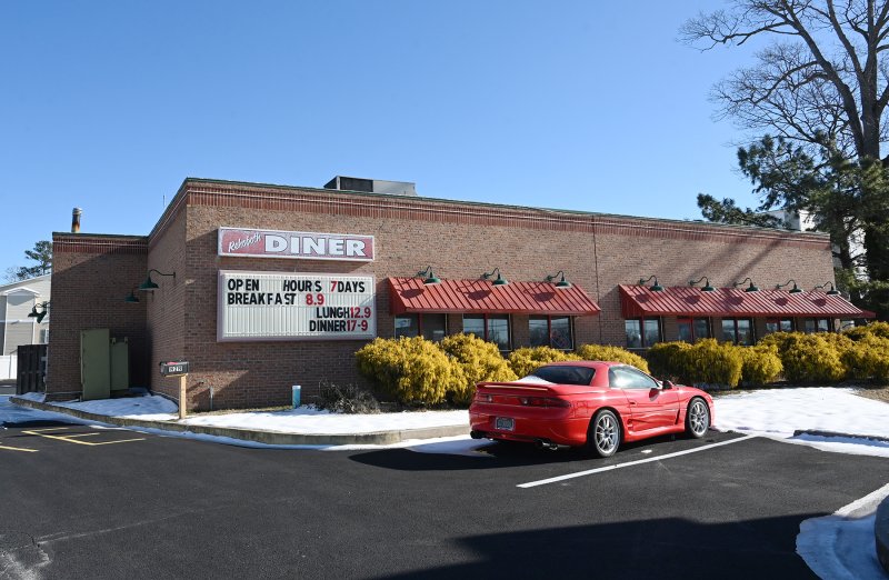 The Rehoboth Diner on Route 1 north of Rehoboth Beach is closed for an undetermined amount of time for renovations. NICK ROTH PHOTO
