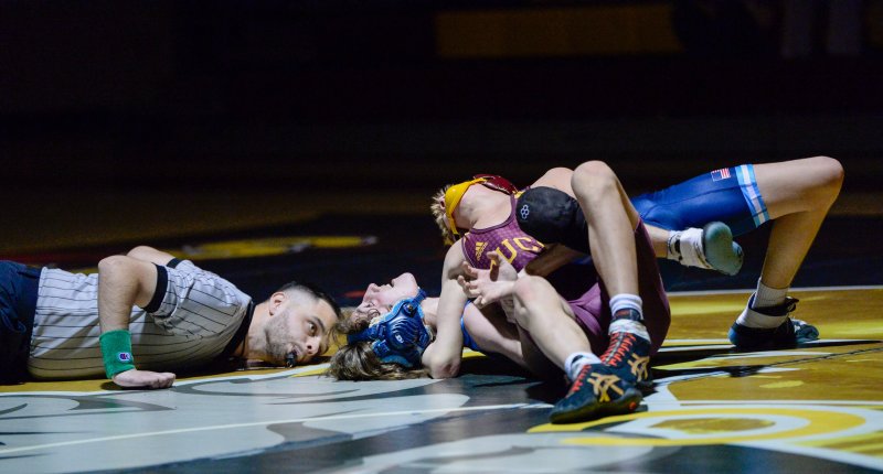 Milford’s Ryan Farissier wins by fall over Nolan Wright at 106.