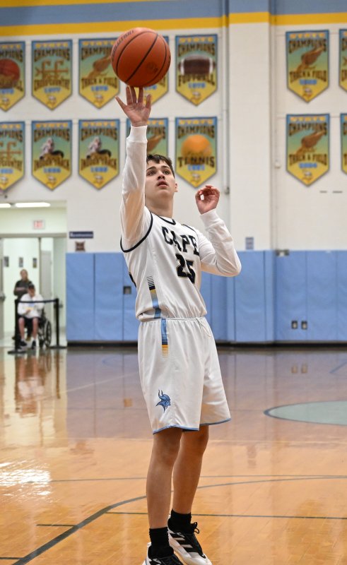 Cape sophomore Aiden Curran takes a shot in the paint.