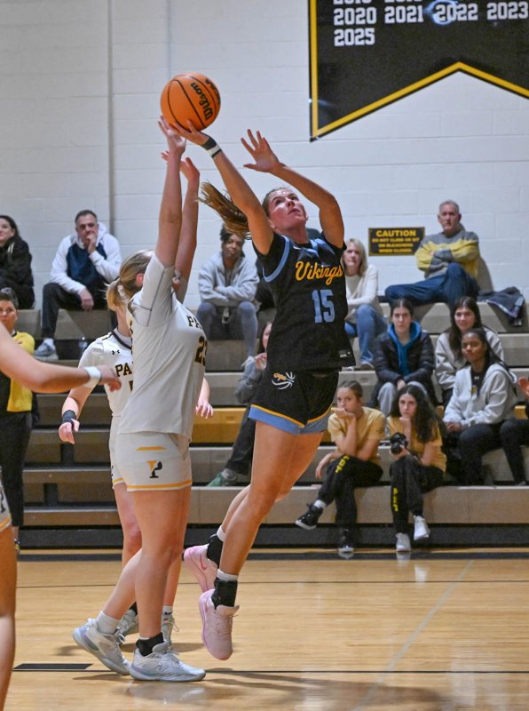 Cape’s Amalia Fruchtman puts up two of her 16 points.