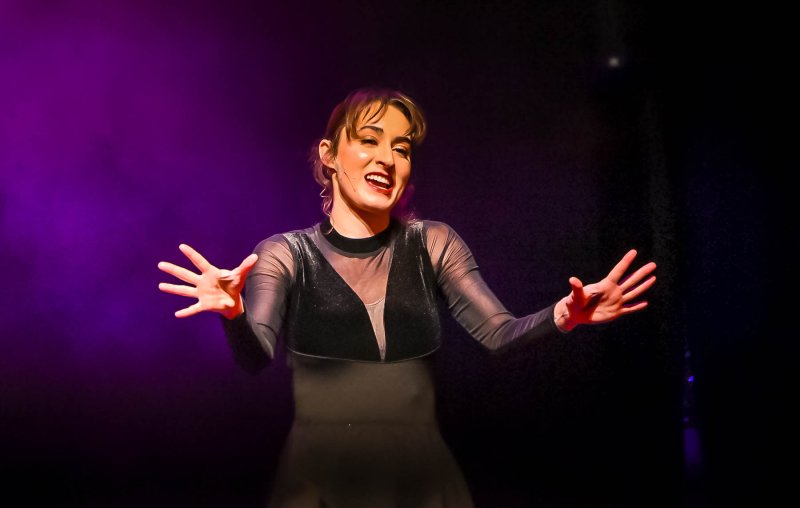 Bebe Benzenheimer, aka Juliana Conte, sings “At the Ballet.”