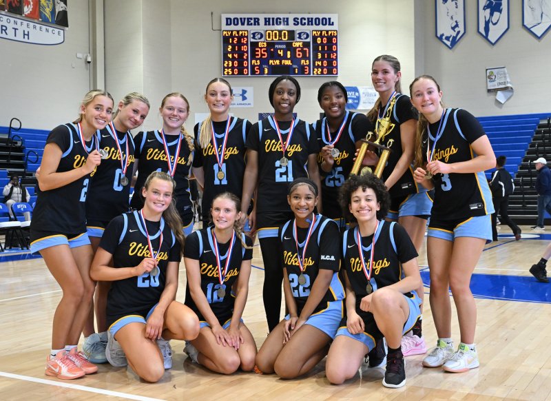 The Cape girls’ basketball team defeated Early College High School 67-35 to take home the Henlopen Conference Championship. Shown in back are (l-r) Mikaela Gordon, Haley Gamuciello, Sydney Whetzel, Maya Yngve, Jurnee White, Jordynn Bowe, Amalia Fruchtman and Mairead Rishko. In front are Ally Diehl, Amara Fruchtman, Natalie Horsey and Erinn Rodriguez. DAN COOK PHOTO