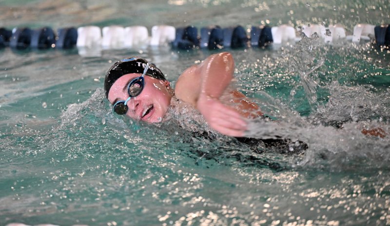 Cape junior Isla Touw swims the 200 free.