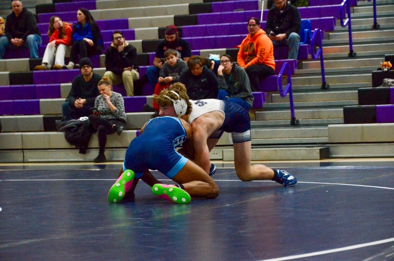 Seahawks junior Jeremy VanPelt tries to free his leg.