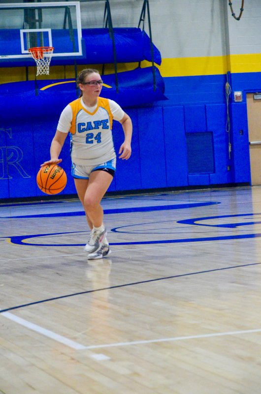 Beacon eighth-grader London Steigerwalt begins the motion offense.