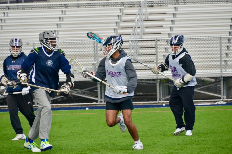 Seahawks junior Armaan Chadha strides over to his mark.
