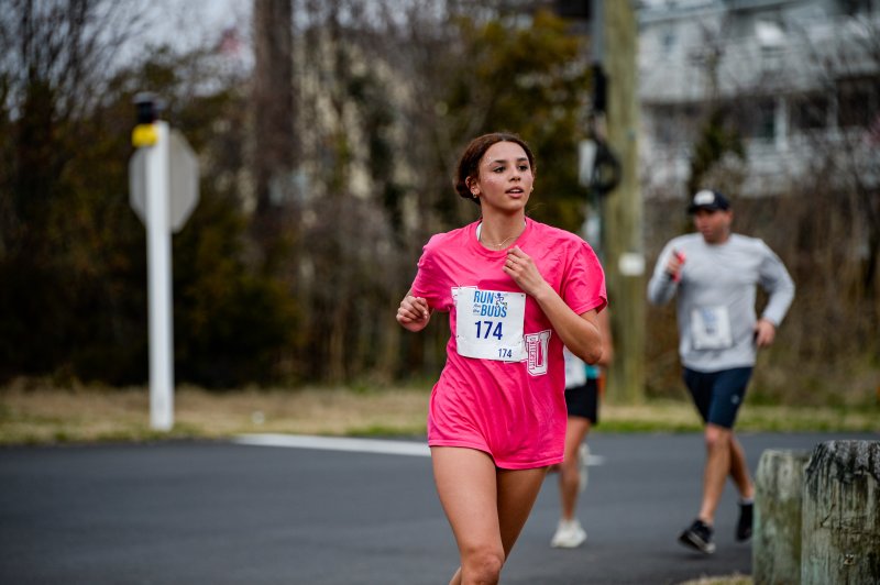 Aniyah Daisey cruises in Run for The Buds 5K. DAVE FREDERICK PHOTOS