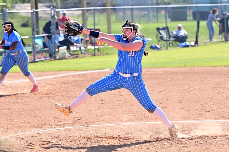 Cape sophomore lefty Sara Craig delivers to the plate.
