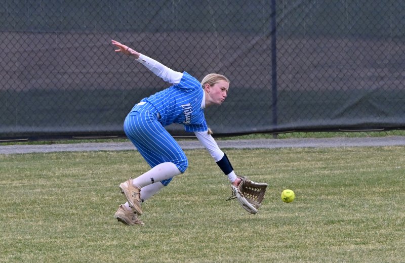Cape junior Olivia Mekulski makes a play in left.