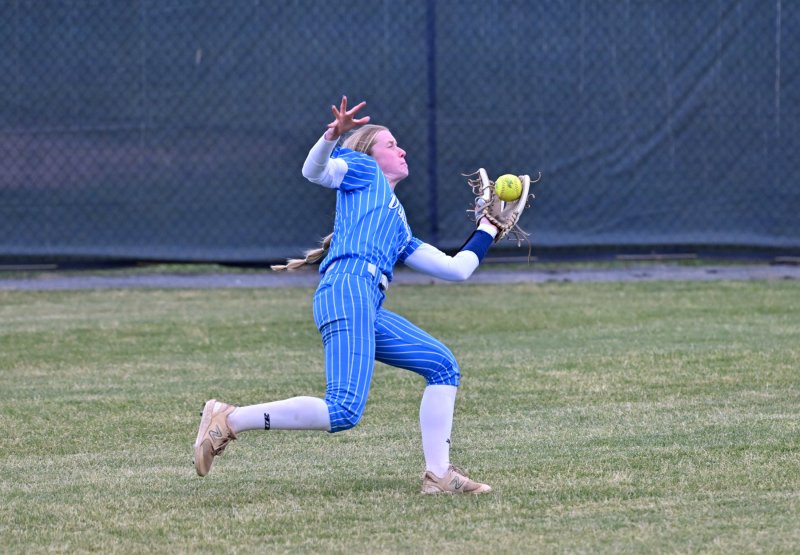 Olivia Mekulski makes a play for the Vikings in left.