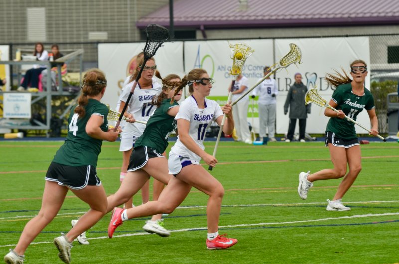 Seahawks sophomore Reilly Mobilia charges toward the goal.