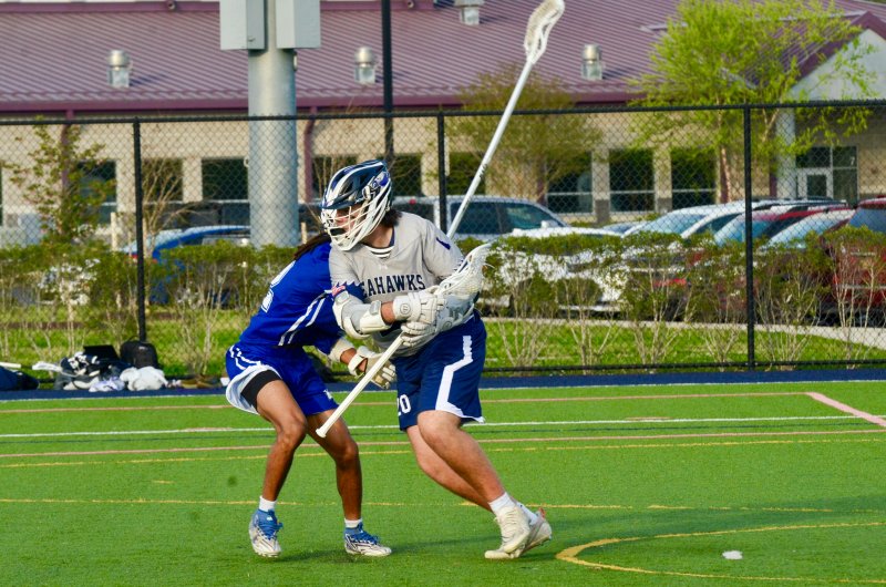 Seahawks sophomore Ty Jarrell makes his way past his defender at X.