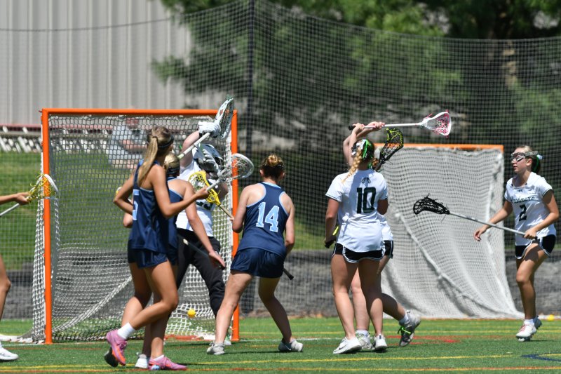 Mairead Rishko scores in the second half.