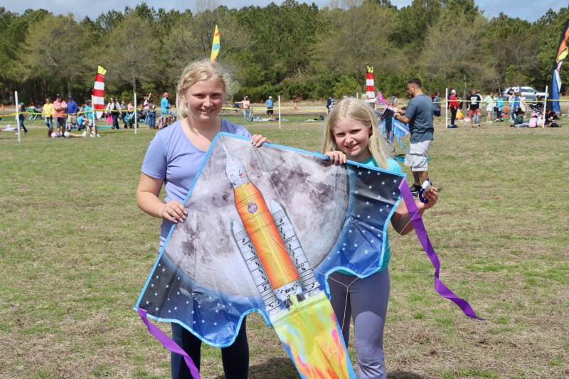 Ellie Dickson, left, and Kylie Dickson from Lewes are ready to launch their Artemis II kite. The day started off calm, but when the wind picked up, the sky was filled a variety of kites. The annual event is hosted by the Lewes Chamber of Commerce.
BILL SHULL PHOTOS